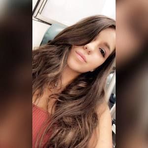 Meet your Posher, Angelarosa